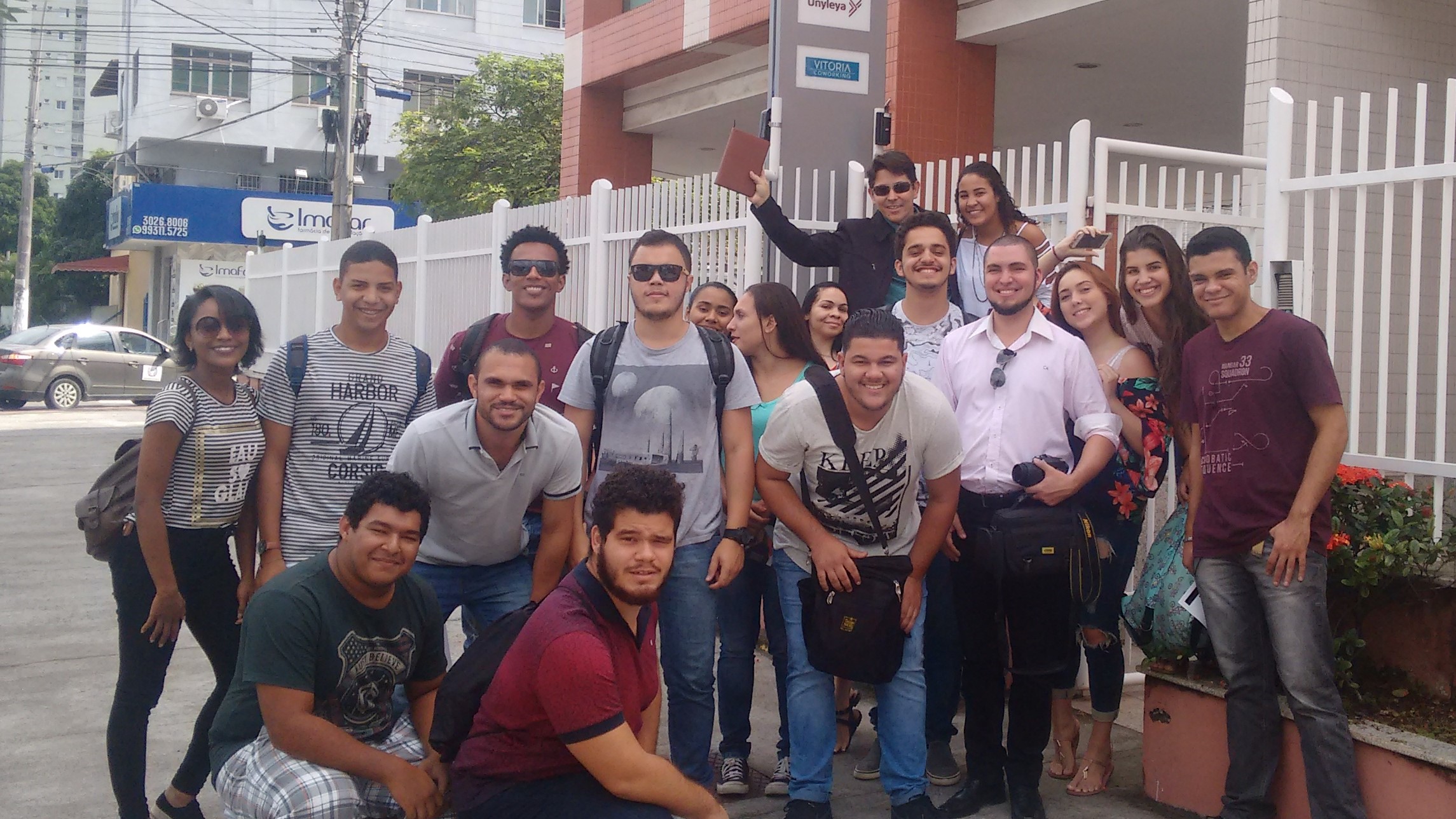 Estudantes da Faculdade Vale do Cricaré visitam o Grupo Prix!